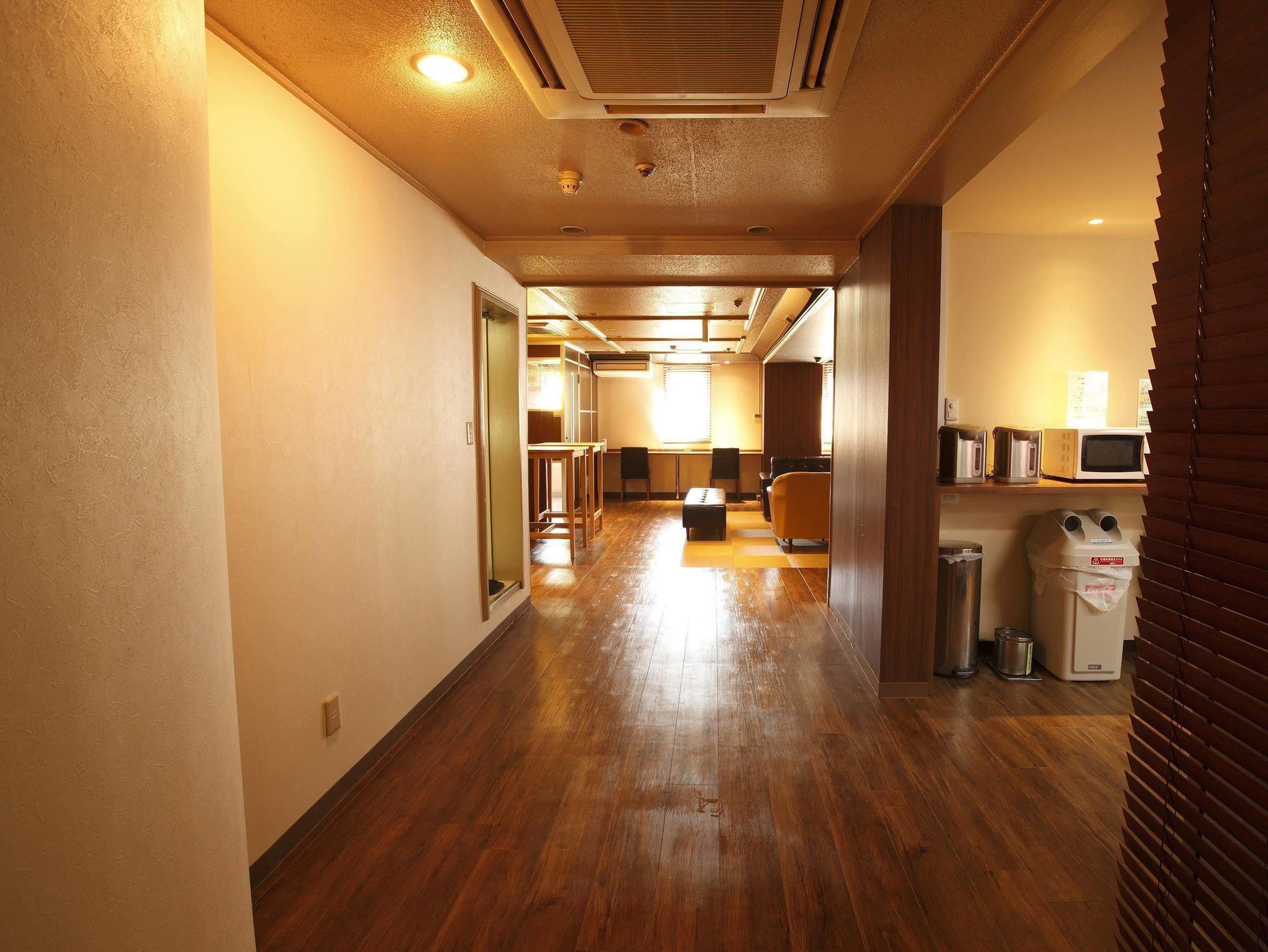 Shinjuku Kuyakusho-Mae Capsule Hotel Tokió Kültér fotó