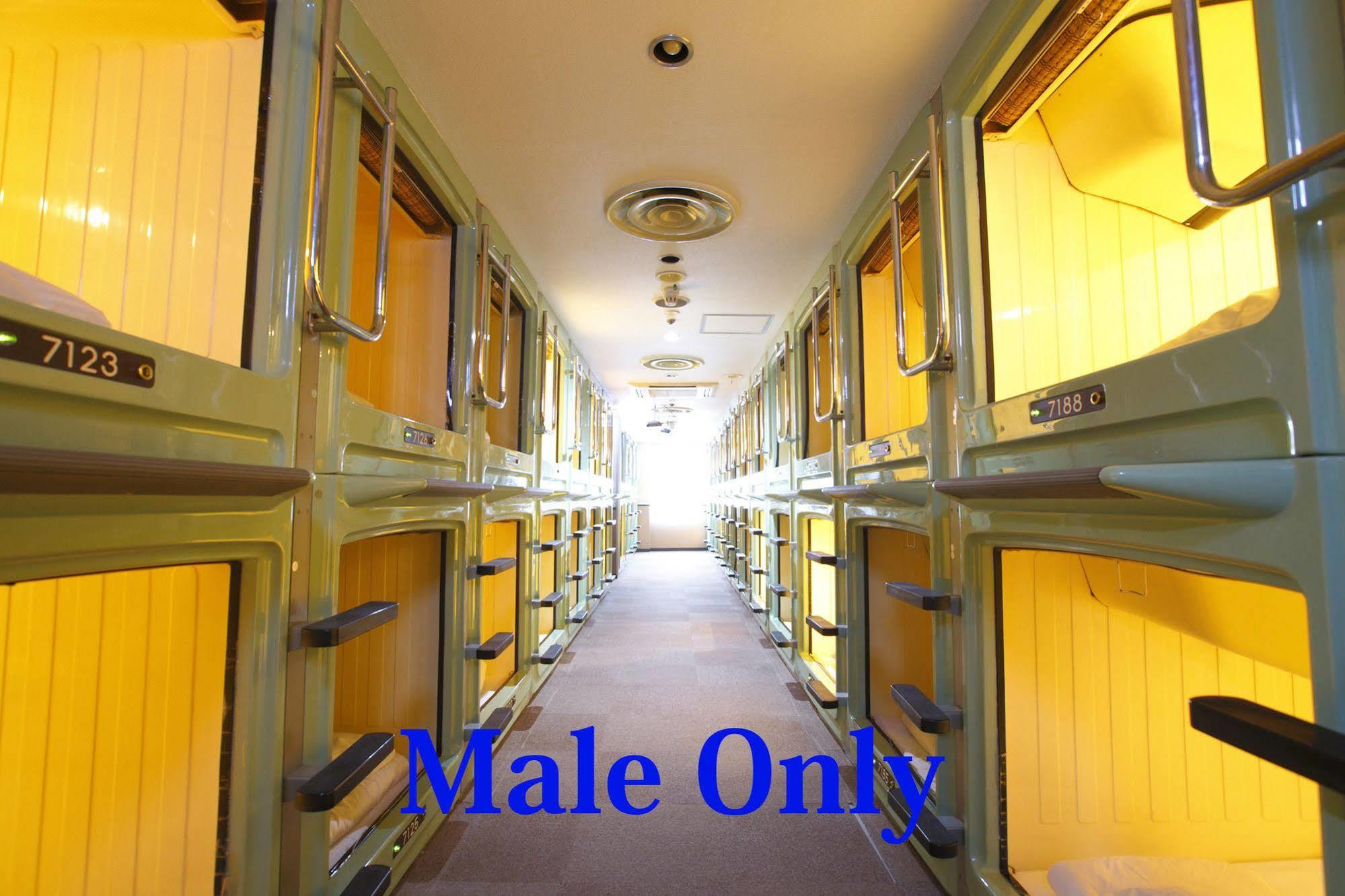 Shinjuku Kuyakusho-Mae Capsule Hotel Tokió Kültér fotó