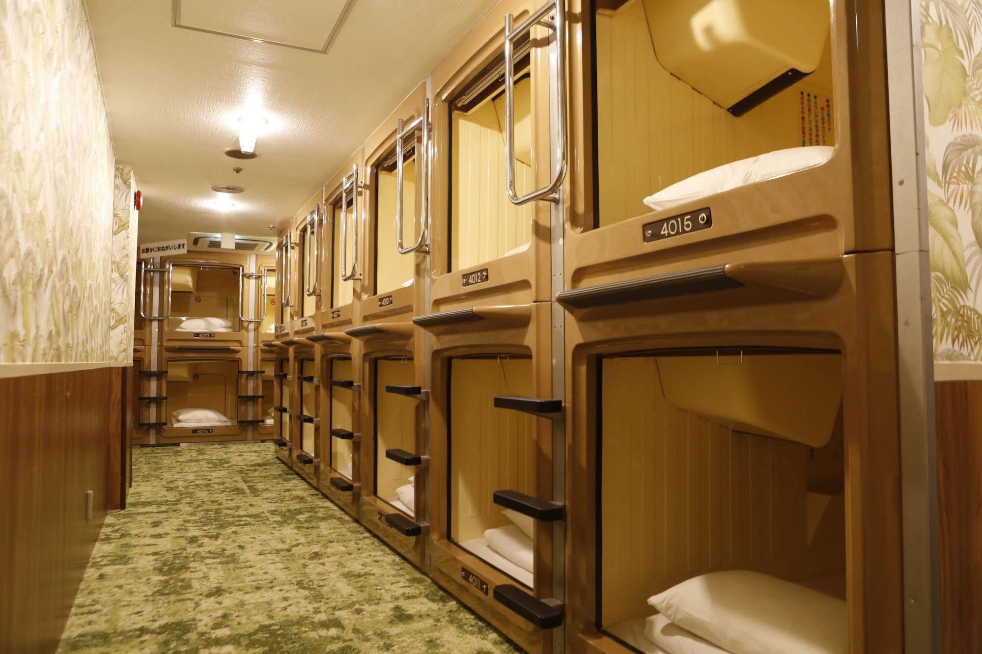 Shinjuku Kuyakusho-Mae Capsule Hotel Tokió Kültér fotó